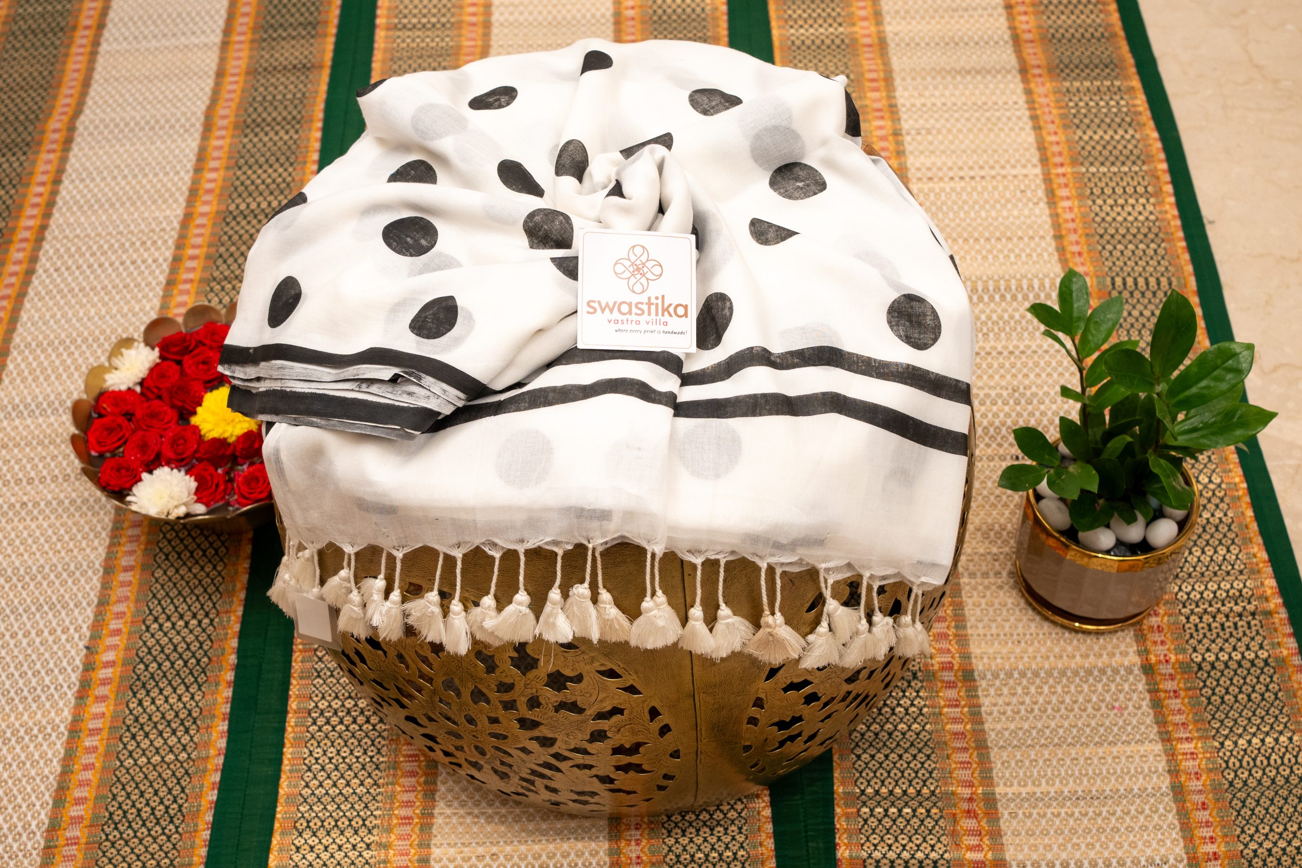 Polka Dots Mulcotton No Blouse Saree - Image 10